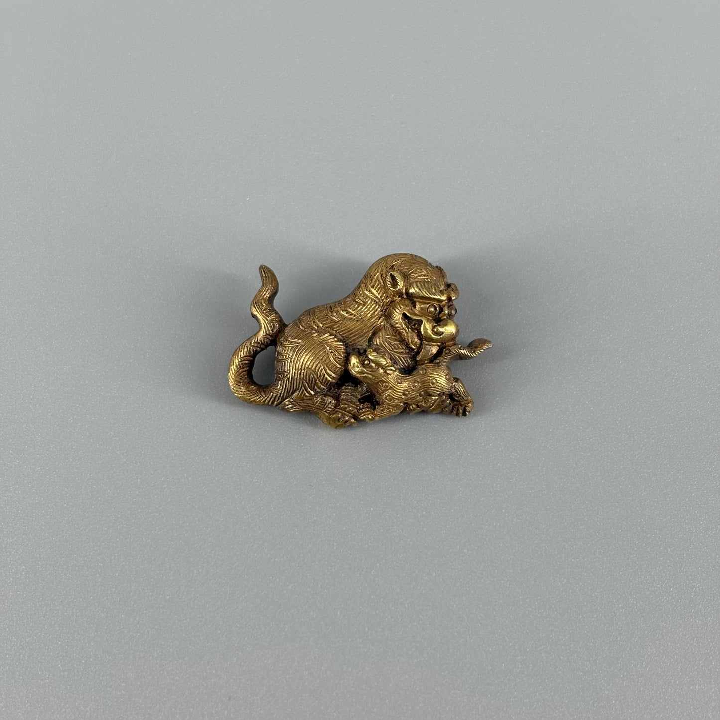 虎図目貫