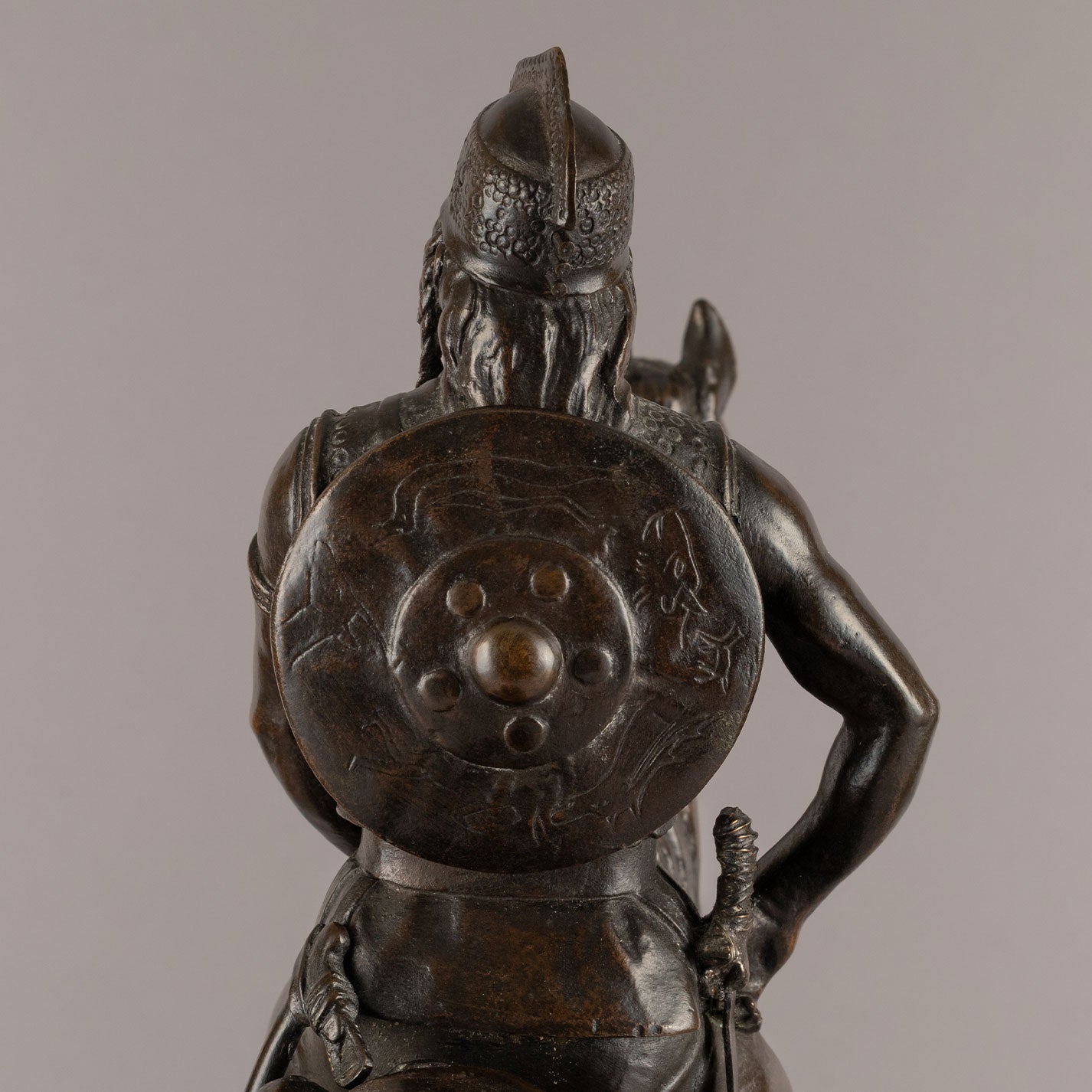 伊曼紐爾·弗雷米特(Emmanuel Fremiet,1824 年 - 1910 年)