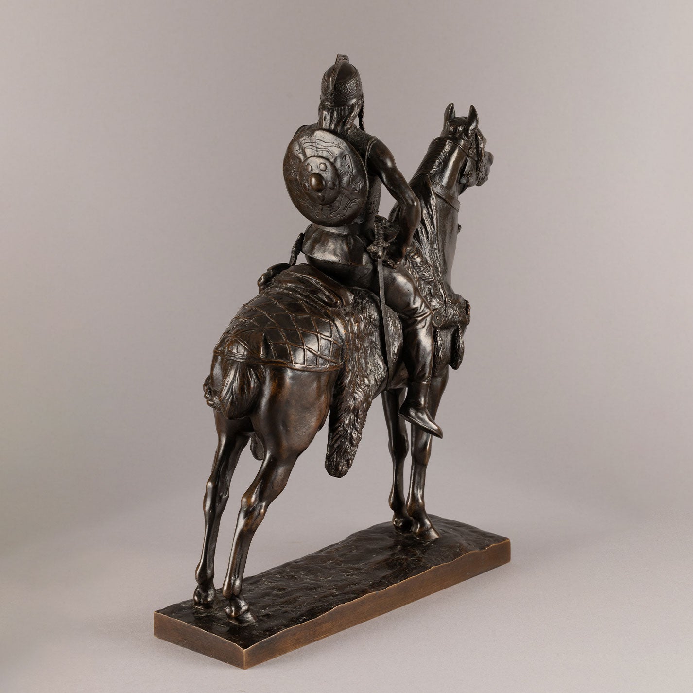 伊曼紐爾·弗雷米特(Emmanuel Fremiet,1824 年 - 1910 年)