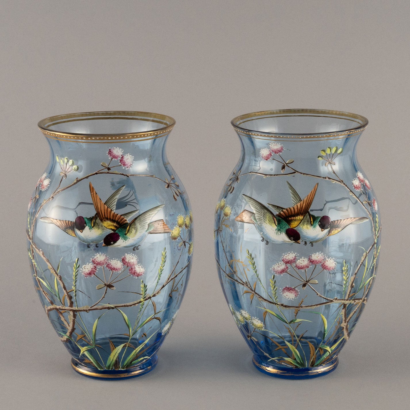 Vase with enameled flowers and birds pattern (pair)