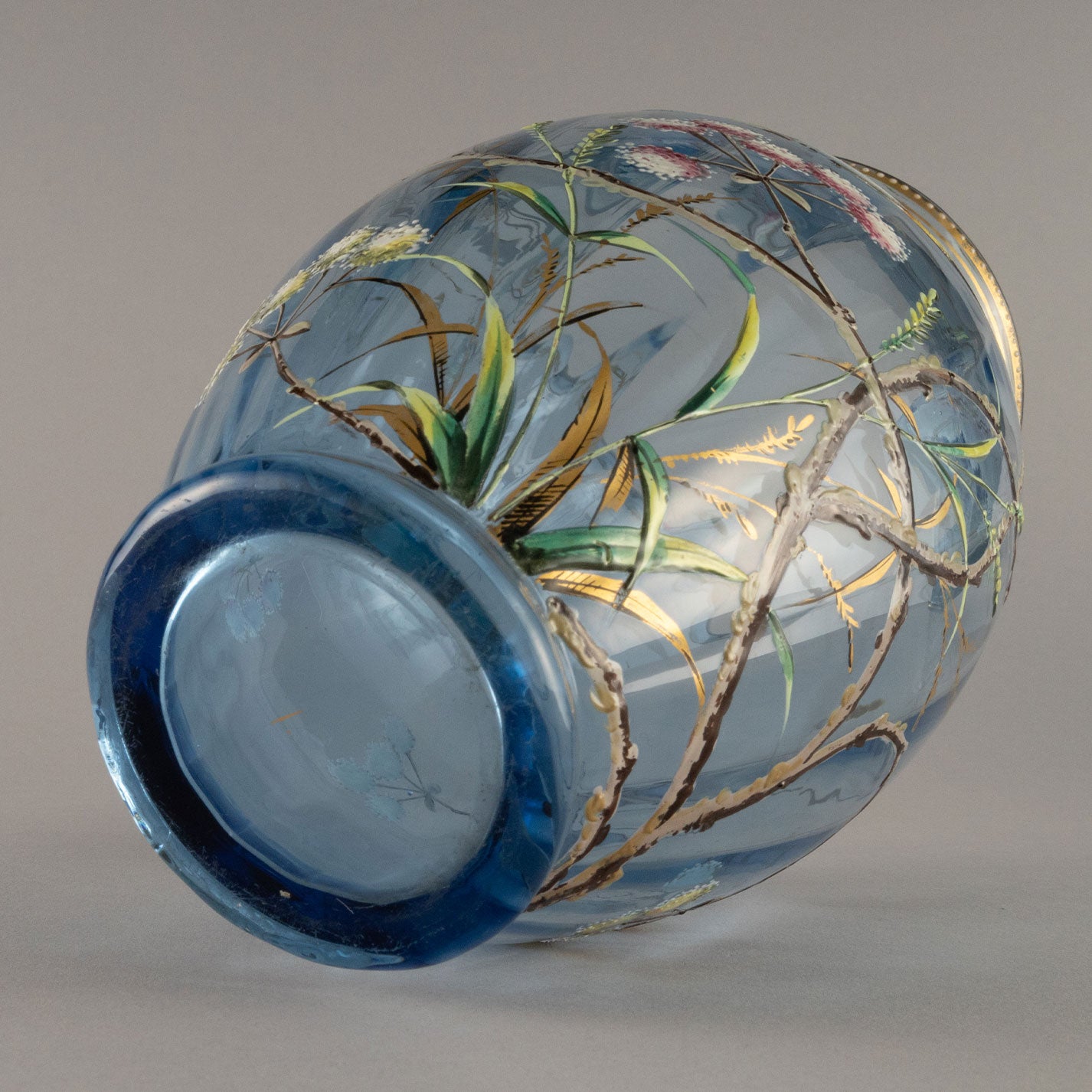 Vase with enameled flowers and birds pattern (pair)