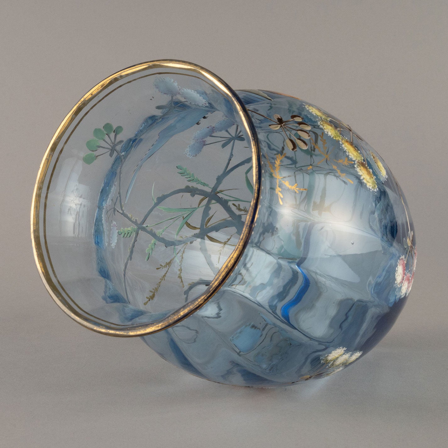 Vase with enameled flowers and birds pattern (pair)