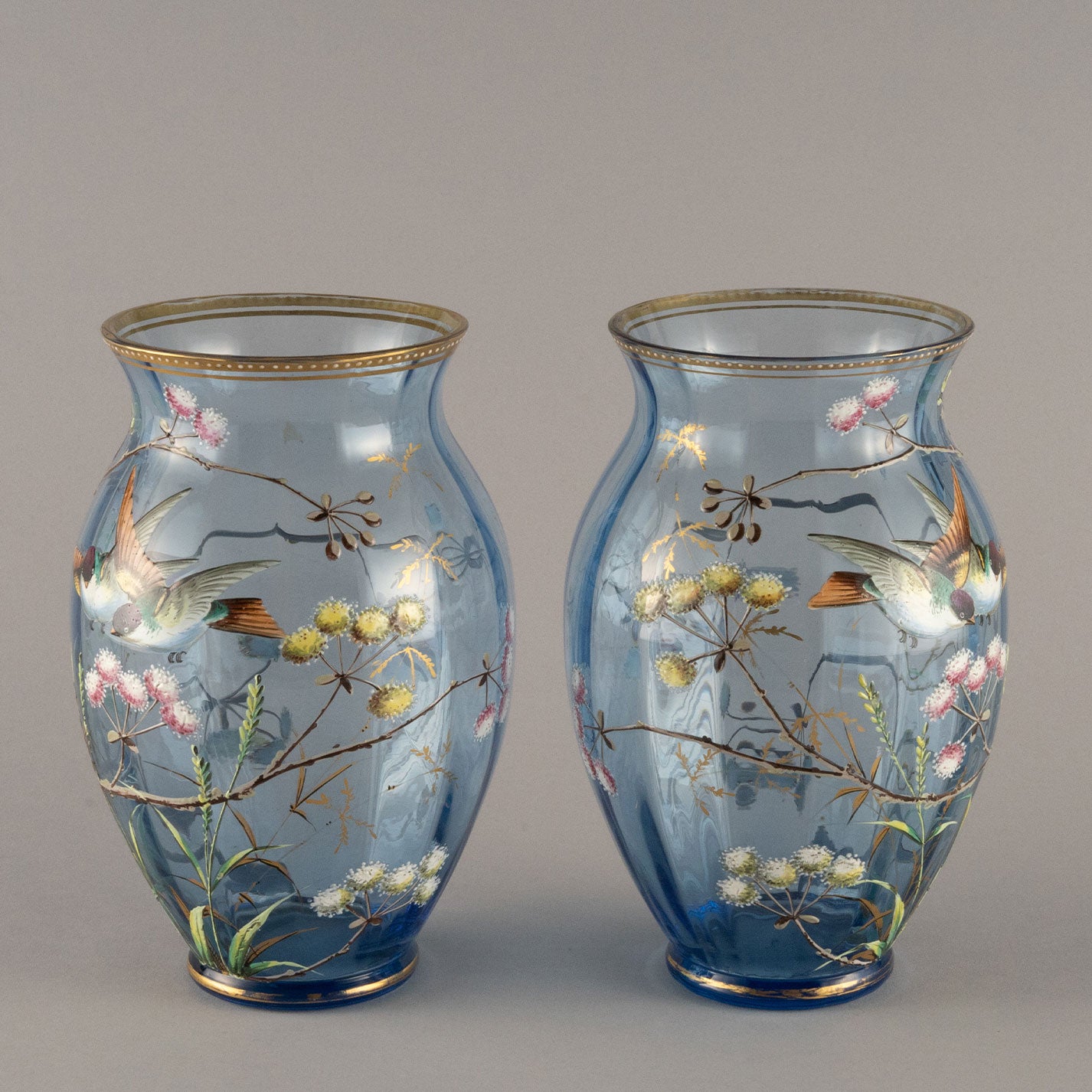 Vase with enameled flowers and birds pattern (pair)