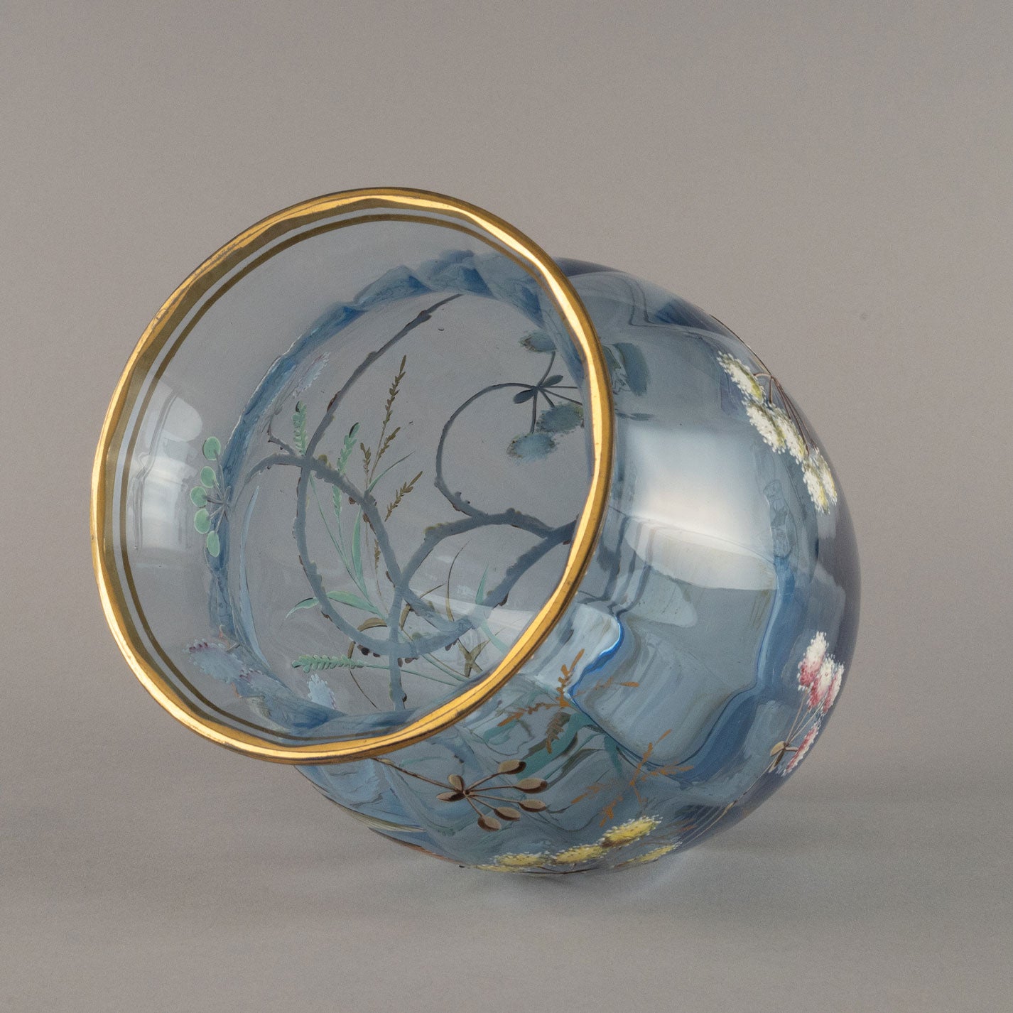 Vase with enameled flowers and birds pattern (pair)