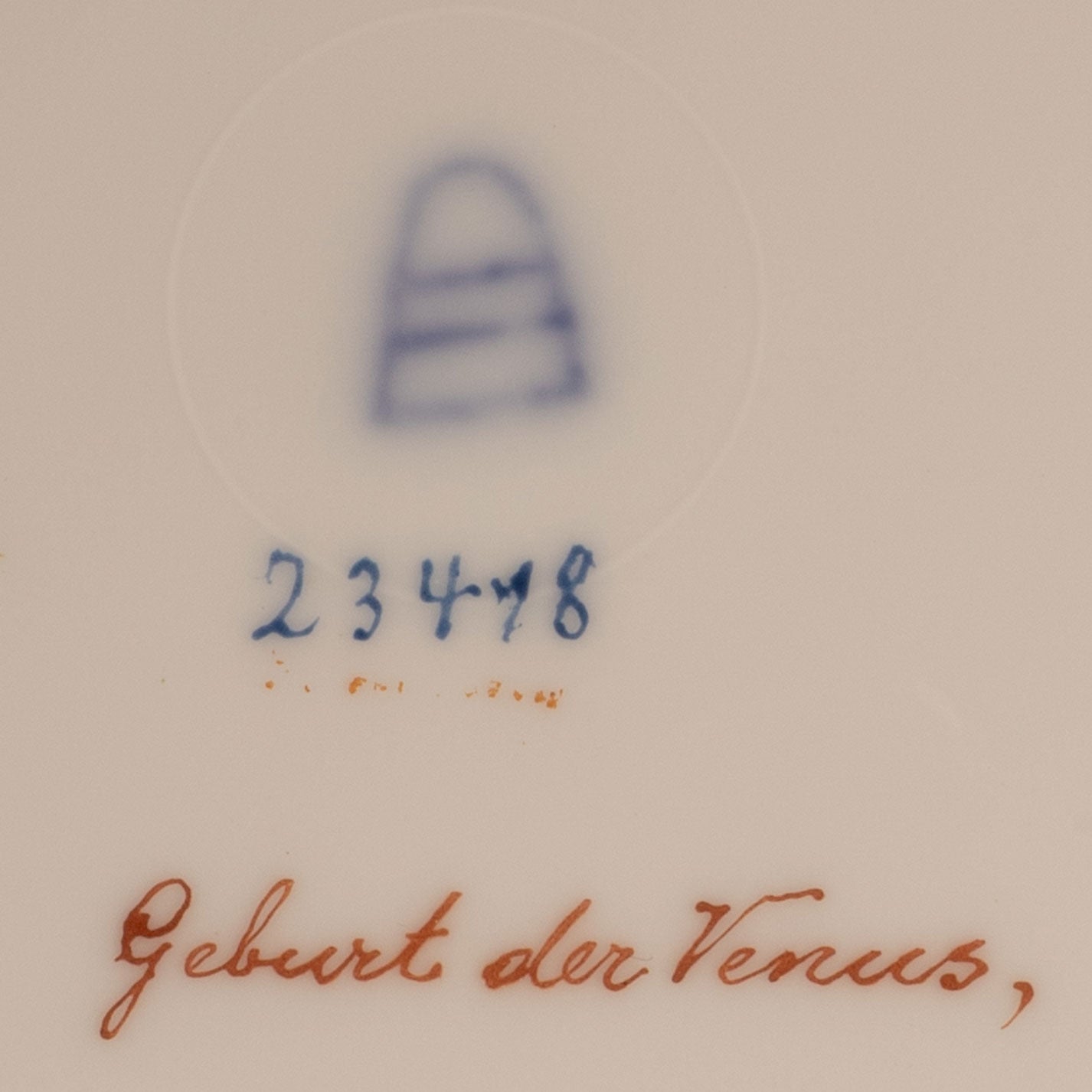 Vienna Style "Gold glazed dish (symbol of the Venus)"