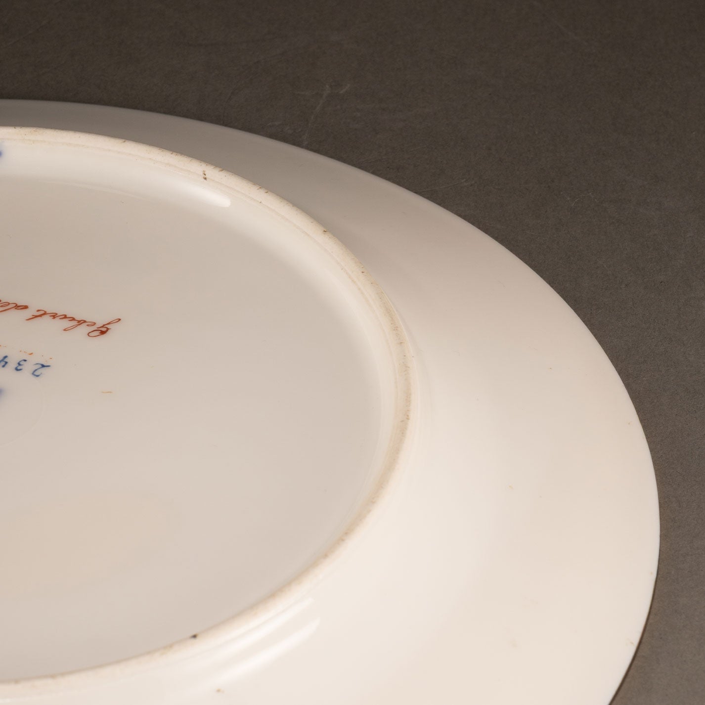 Vienna Style "Gold glazed dish (symbol of the Venus)"