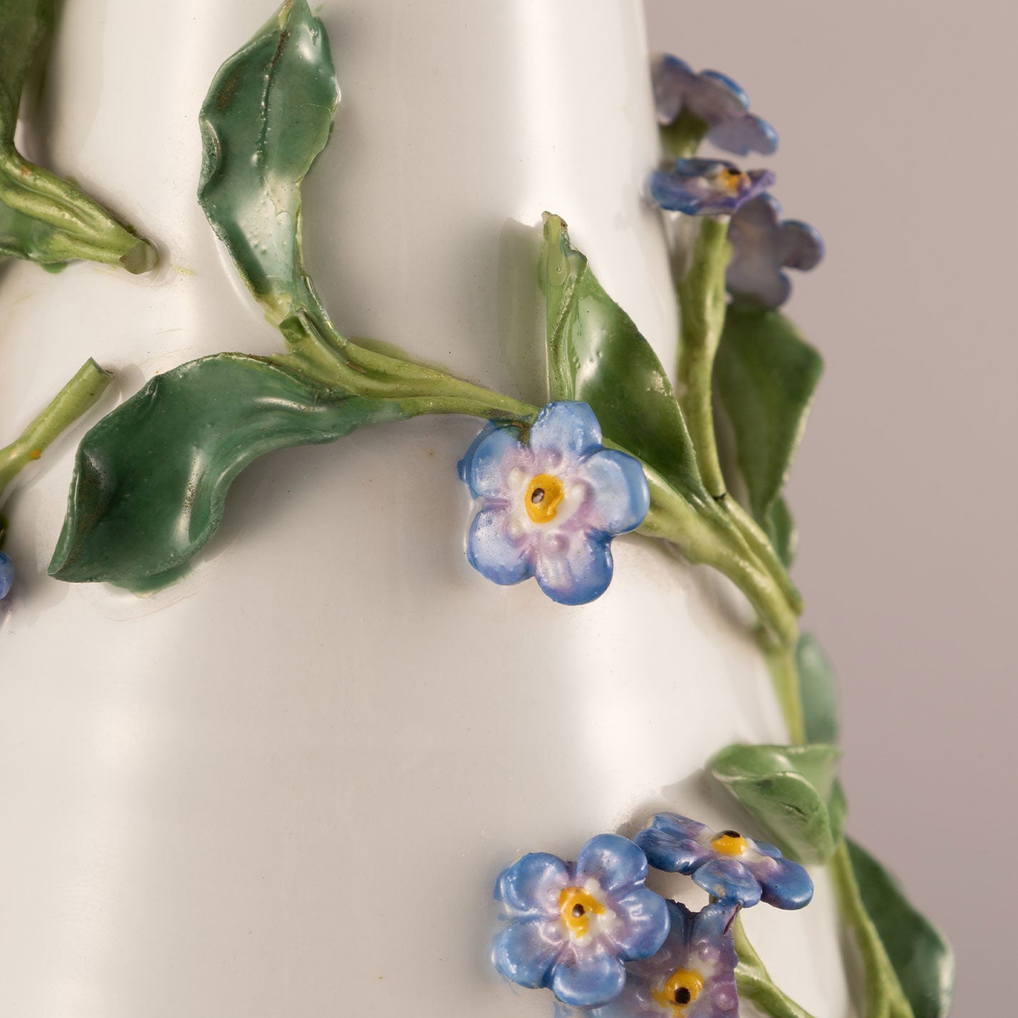 Meissen "Forget-me-not applique decorative pots (pair)"