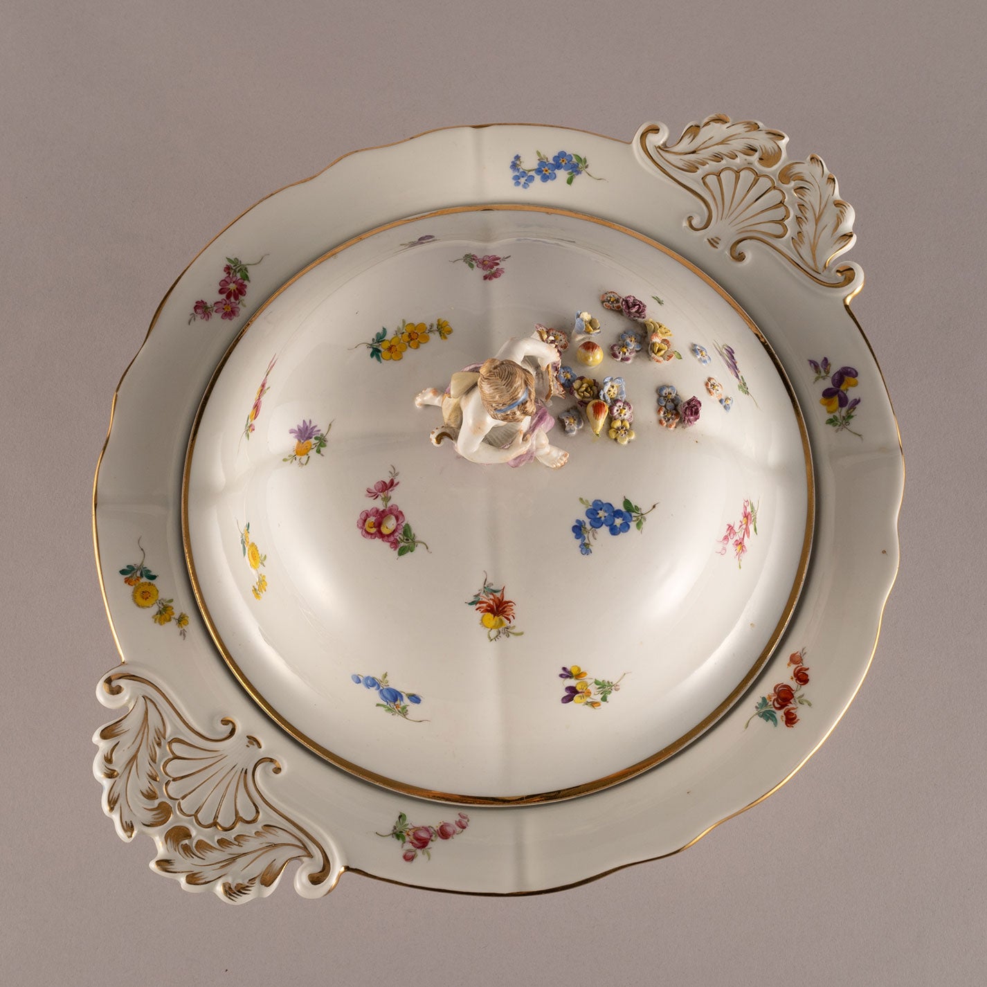 Meissen "Angels picture Tureen - Flowers"