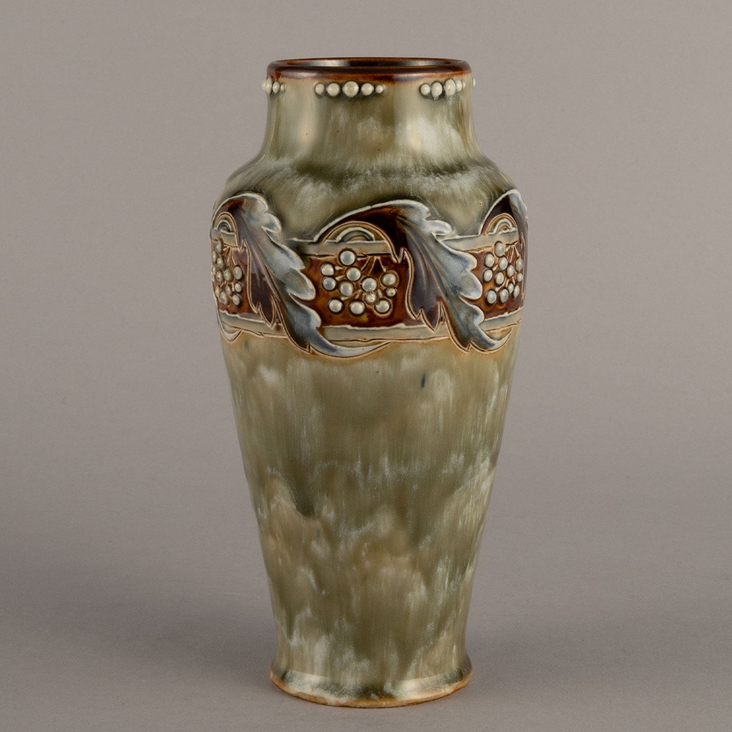 ROYAL DOULTON "Vase"