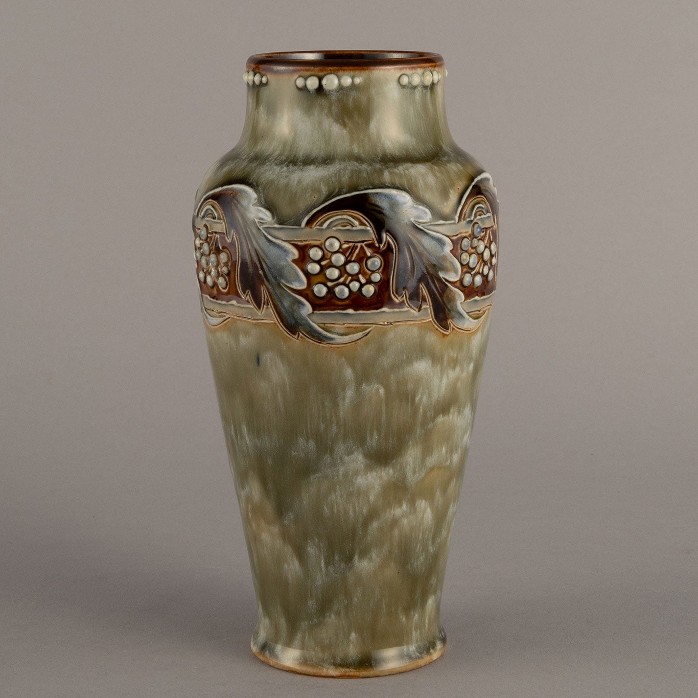 ROYAL DOULTON "Vase"