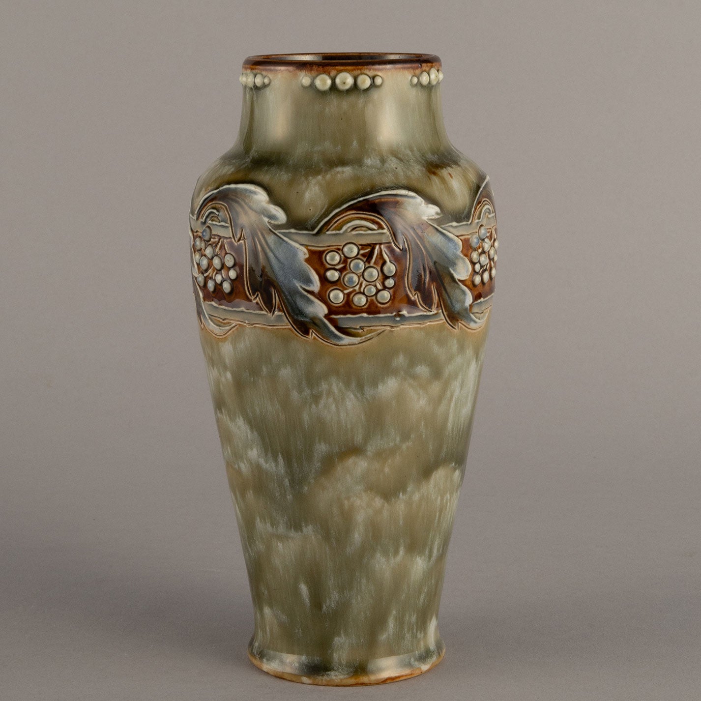 ROYAL DOULTON "Vase"