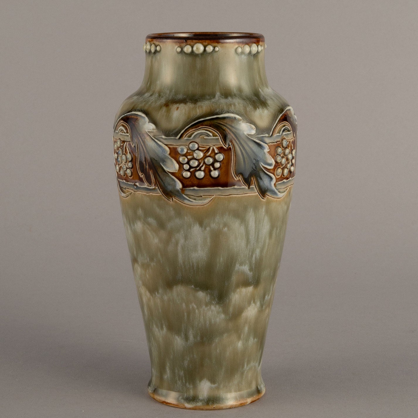 ROYAL DOULTON "Vase"
