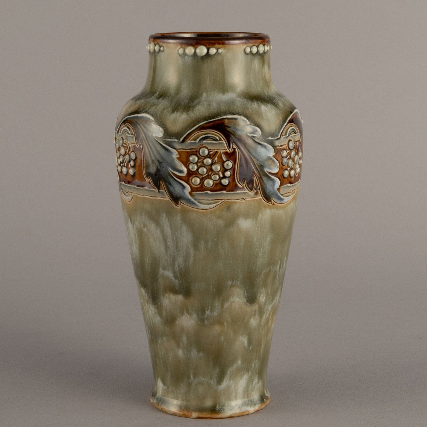 ROYAL DOULTON "Vase"