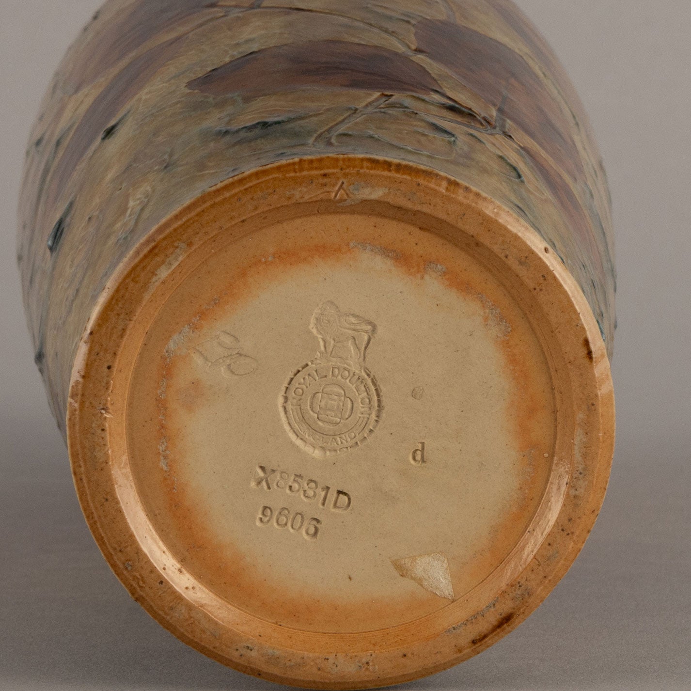 ROYAL DOULTON "Vase (Pair)"