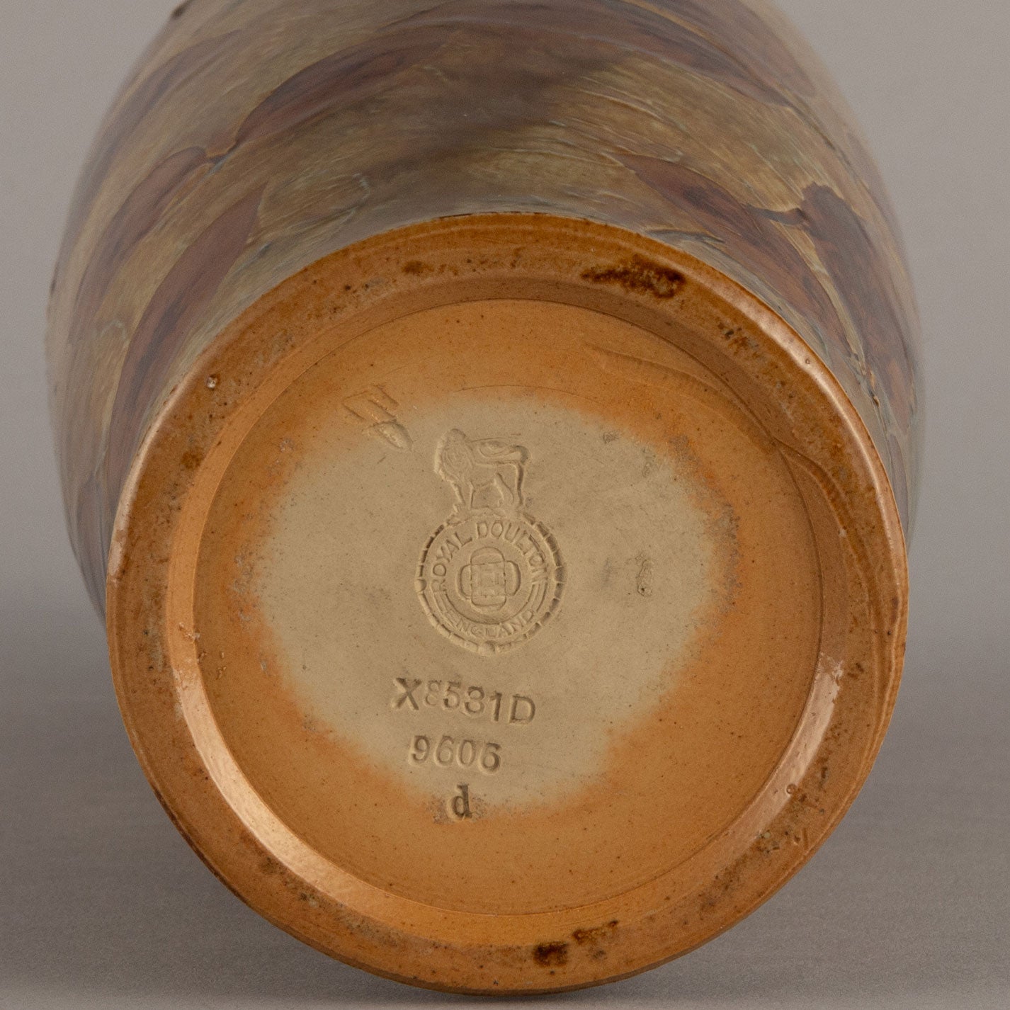 ROYAL DOULTON "Vase (Pair)"
