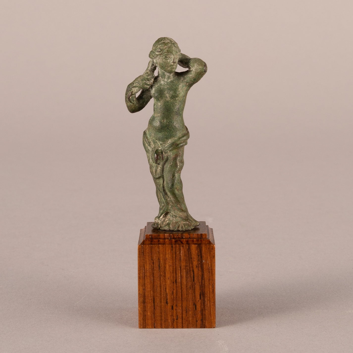 Roman "Bronze Venus figurine"