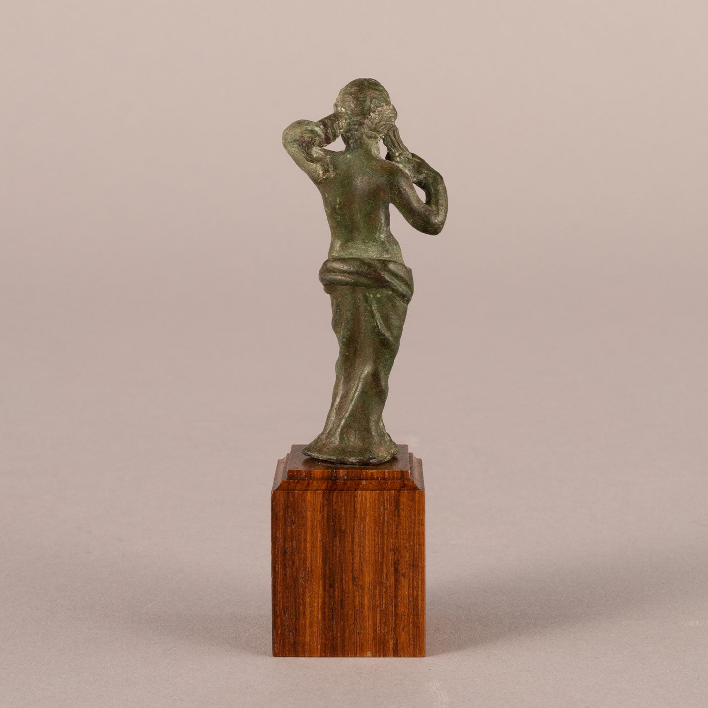 Roman "Bronze Venus figurine"