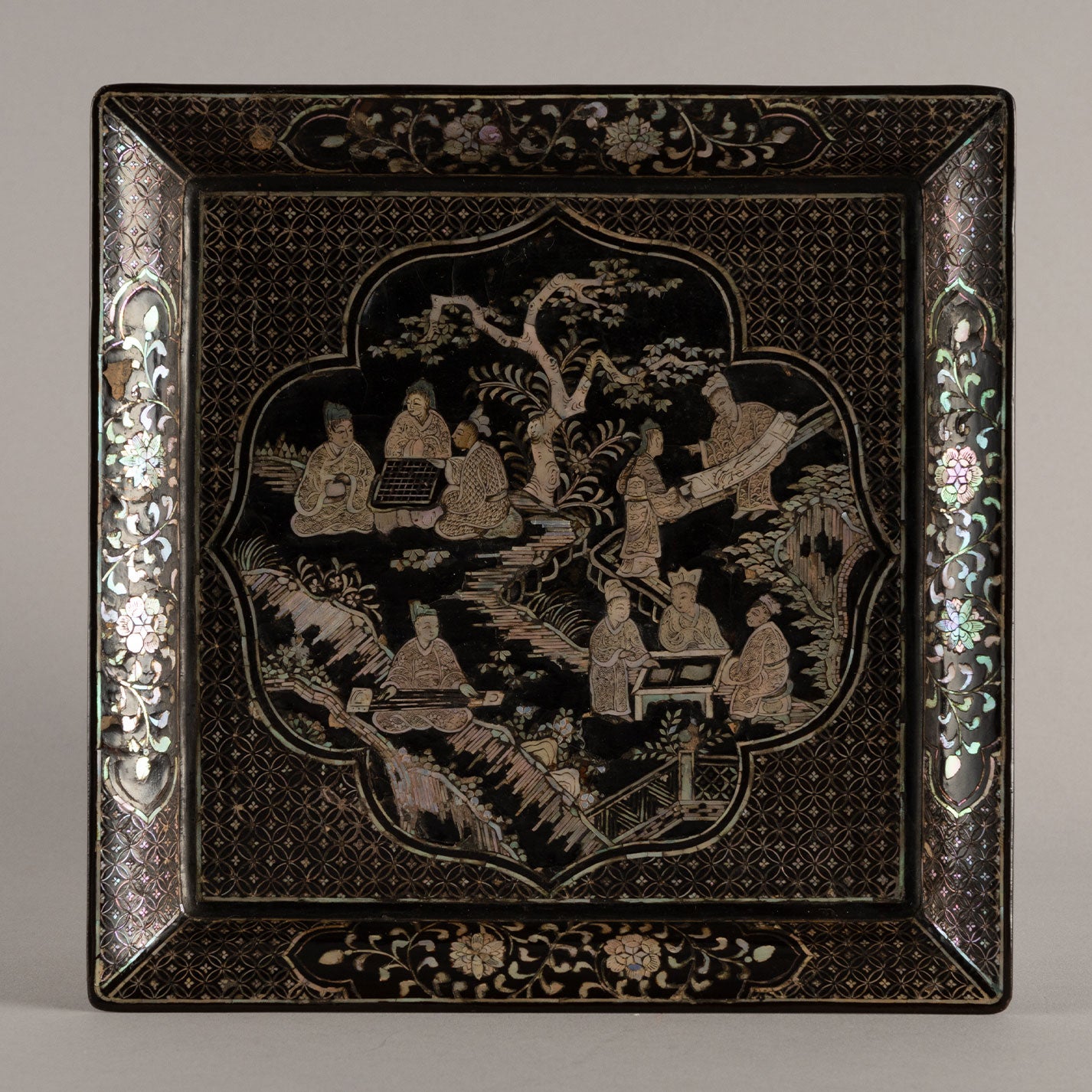 Mother of pearl four-sided tray with a depiction of nobles playing