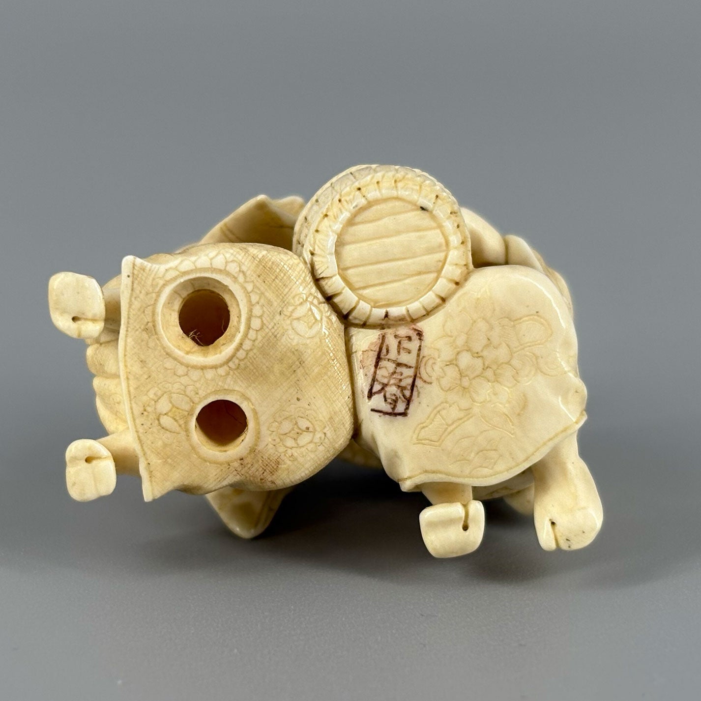 Ivory Netsuke Couple Sake