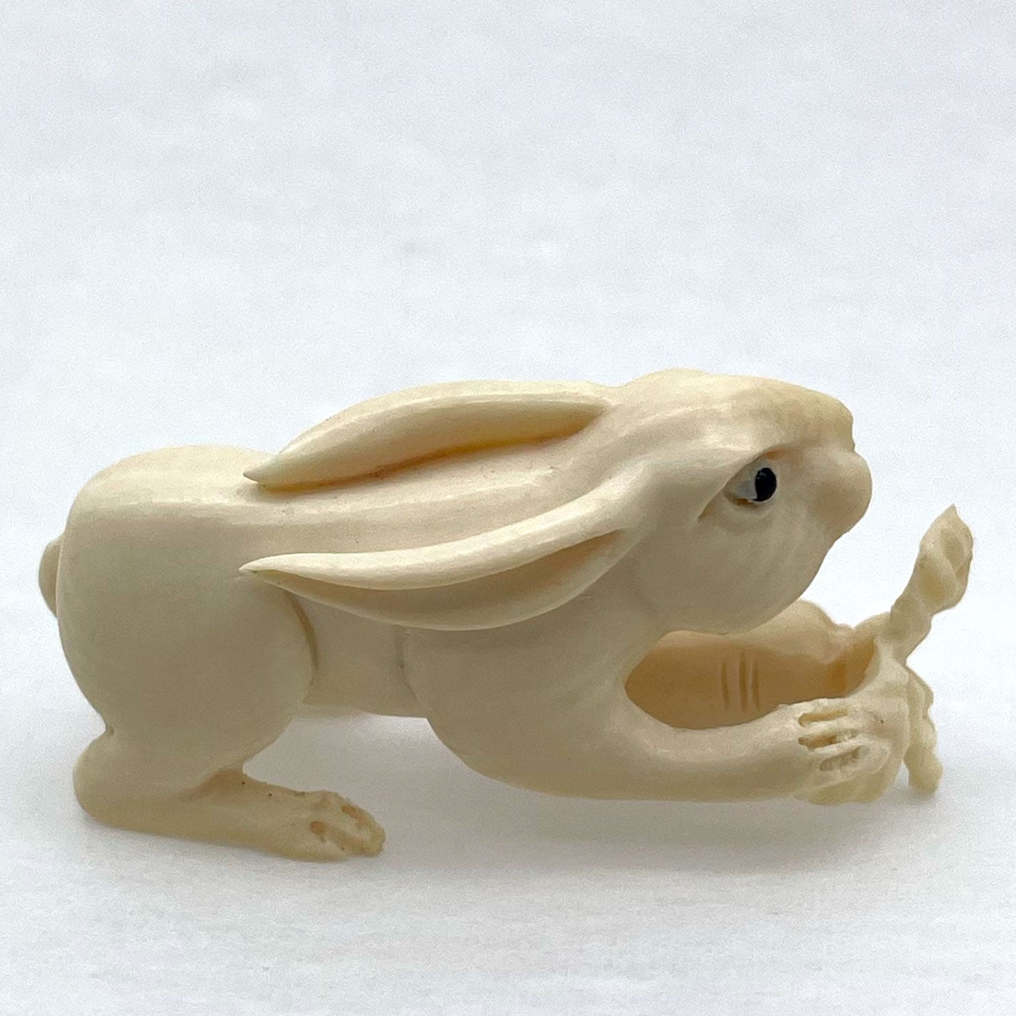 象牙根付 うさぎ