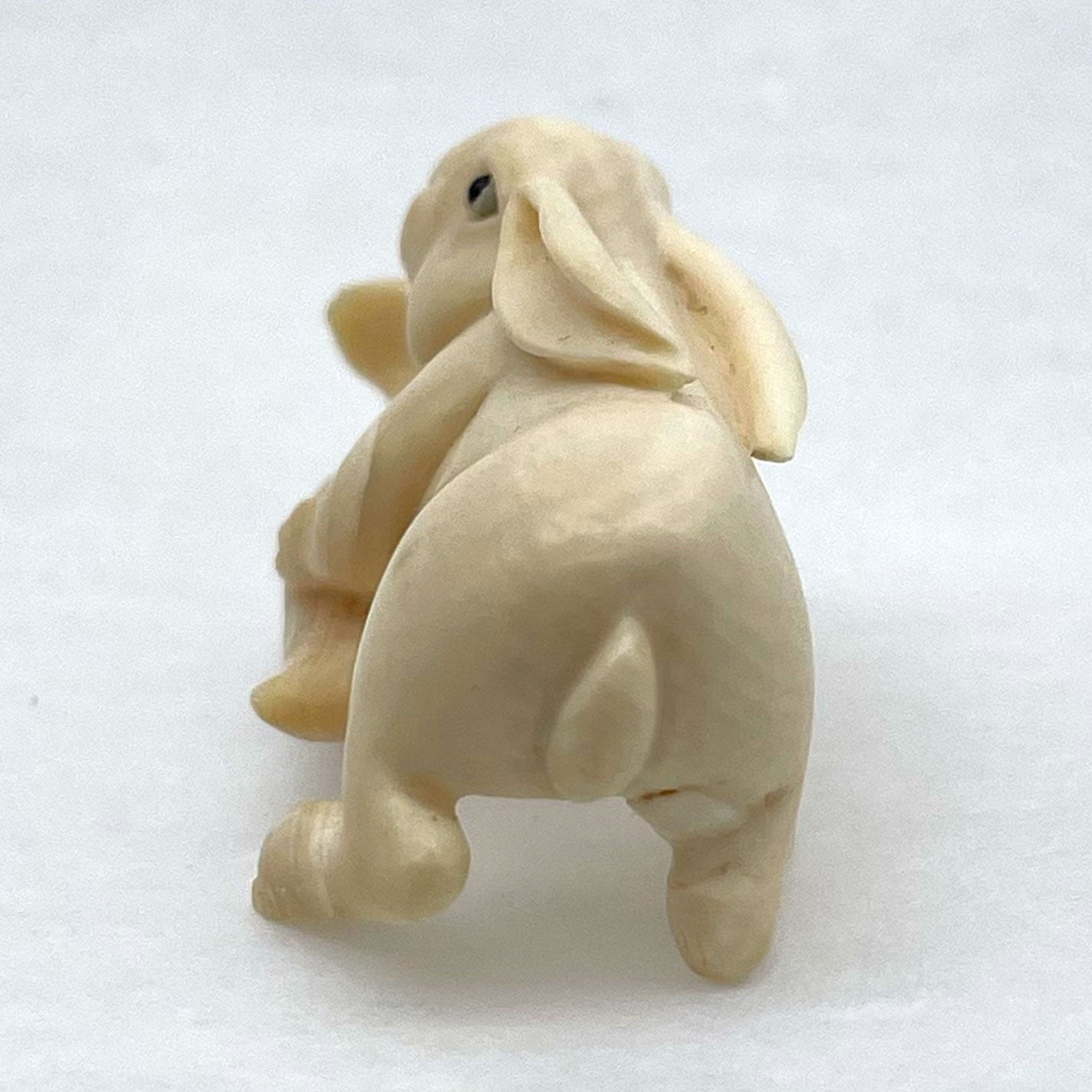 象牙根付 うさぎ