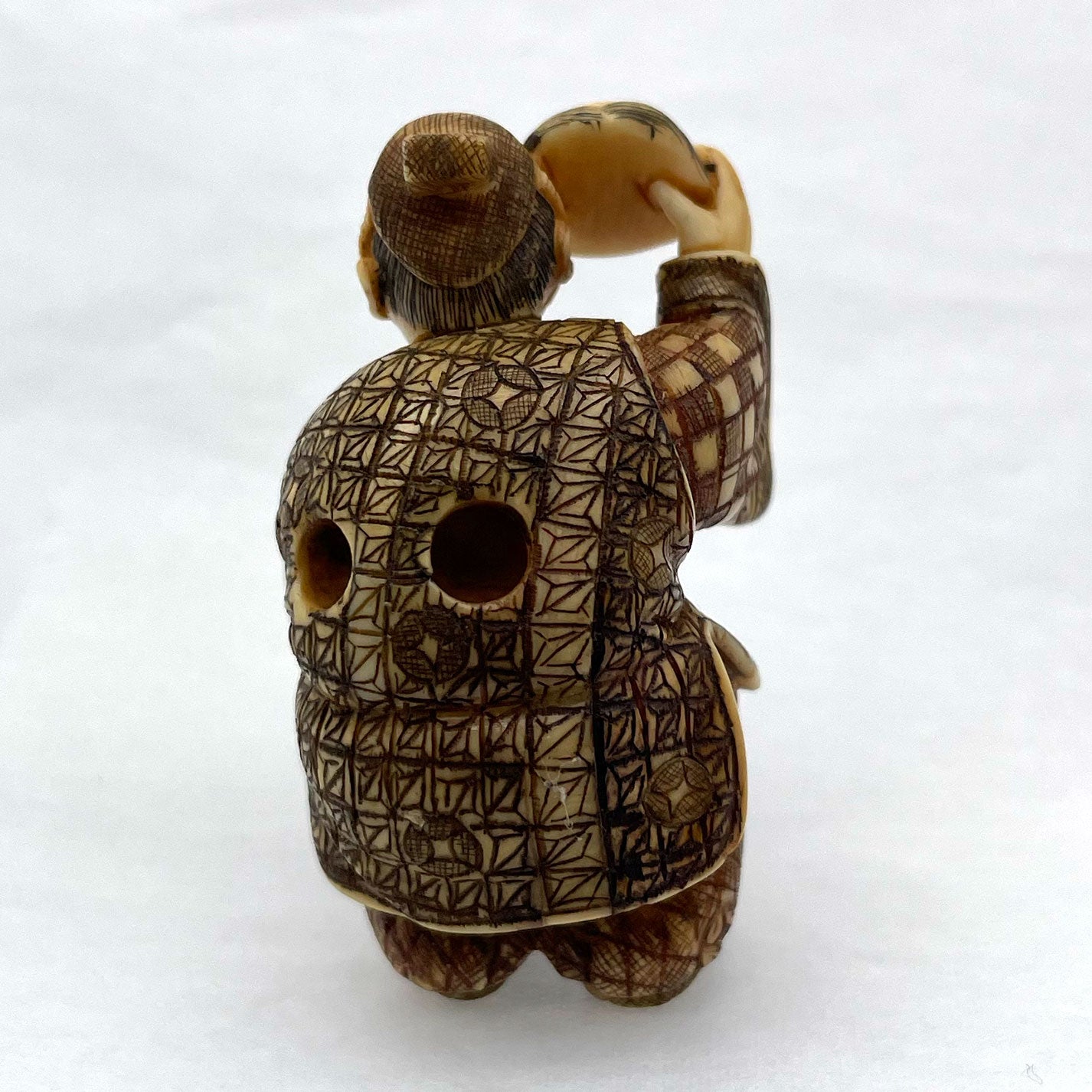 Ivory Netsuke Performer