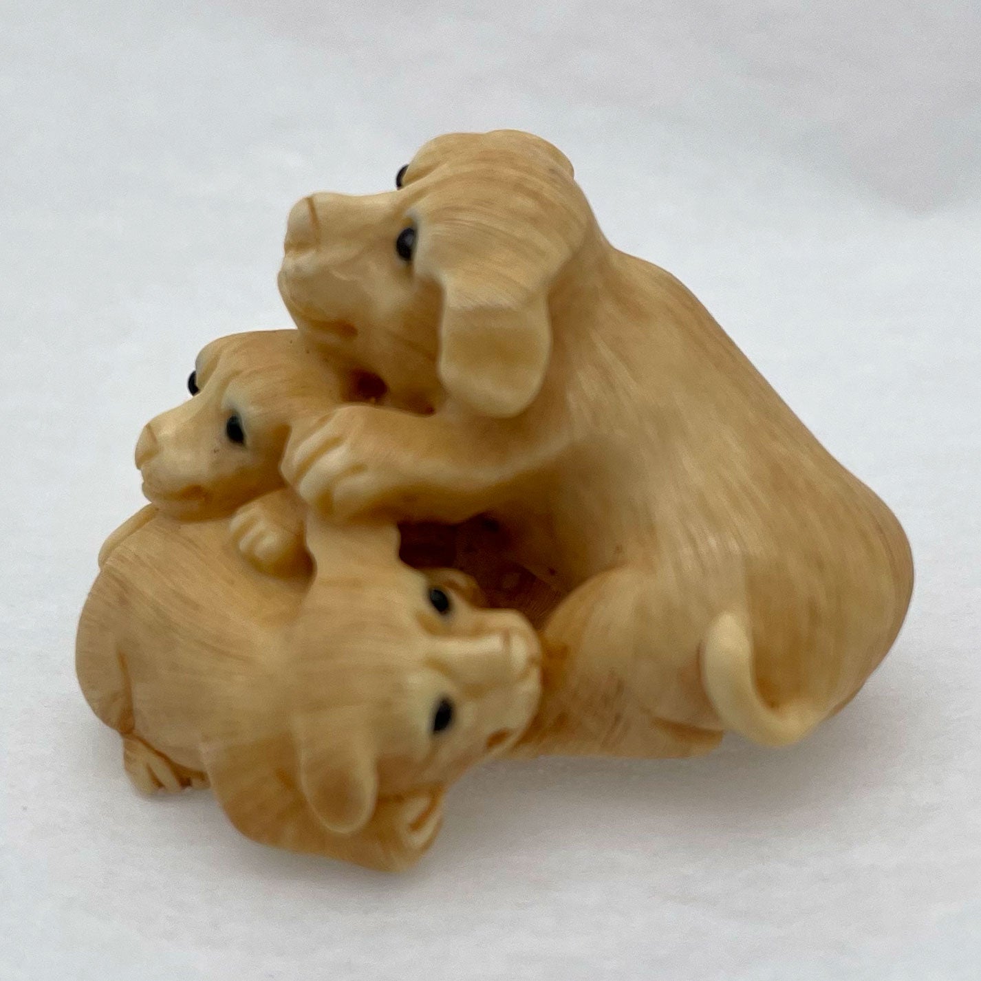 象牙根雕 犬