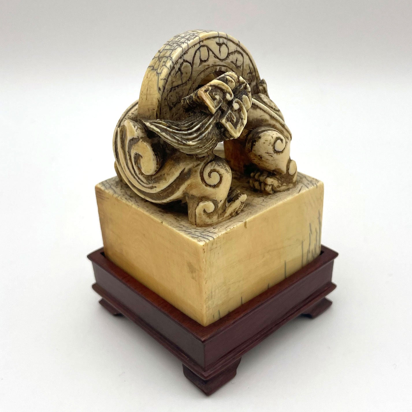 象牙獅雕刻印章