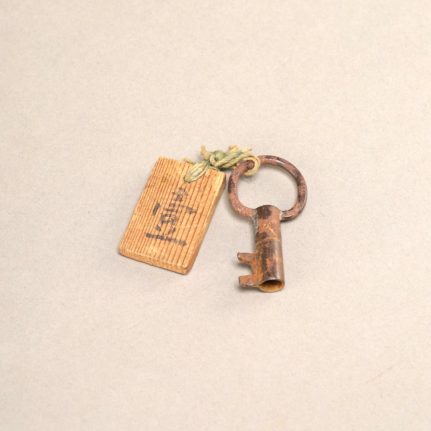 百蝶蒔繪五斗櫃