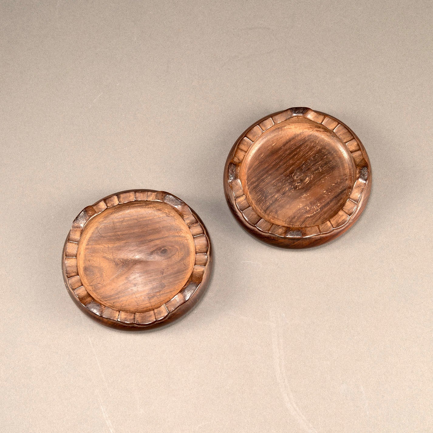 銅製金象嵌花生一対