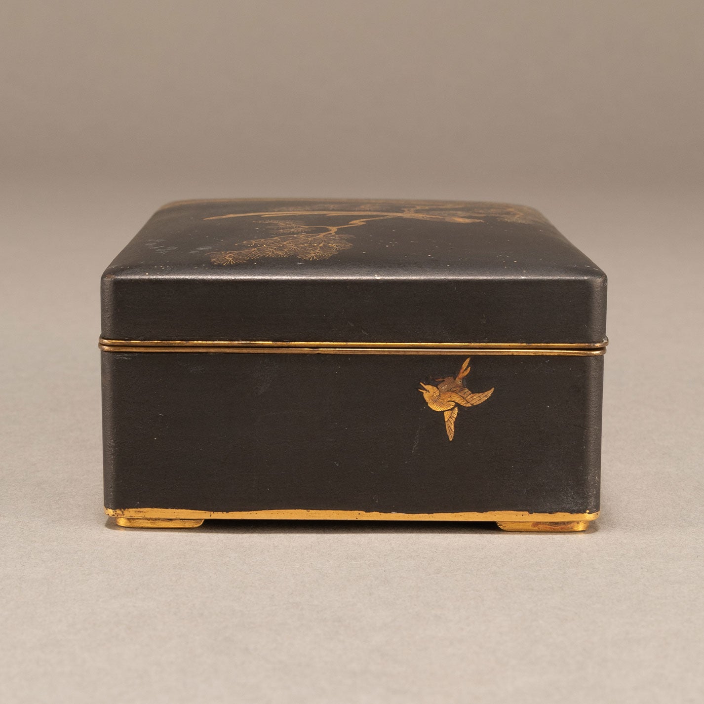 Small box with gold inlay and old pine and pheasant design