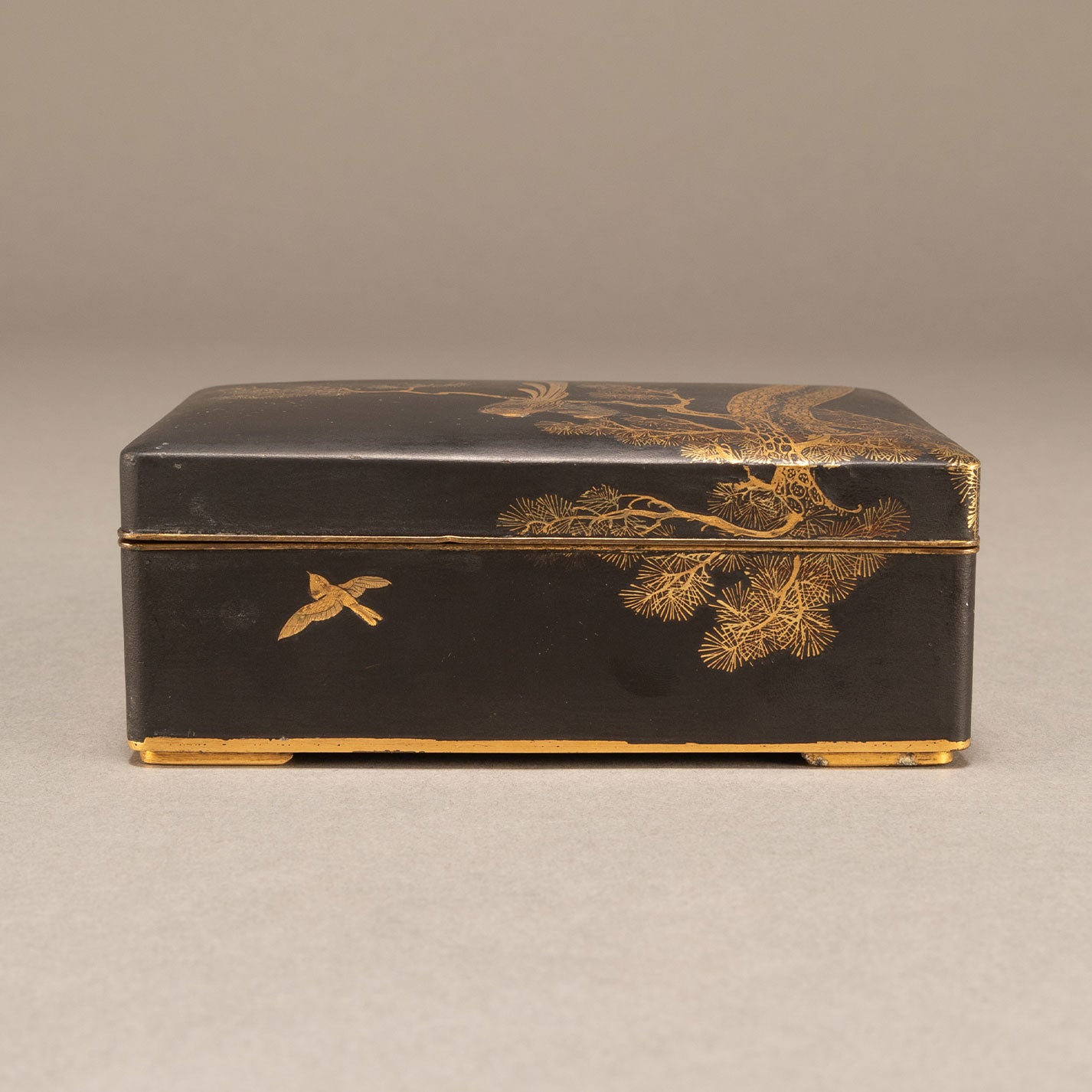Small box with gold inlay and old pine and pheasant design