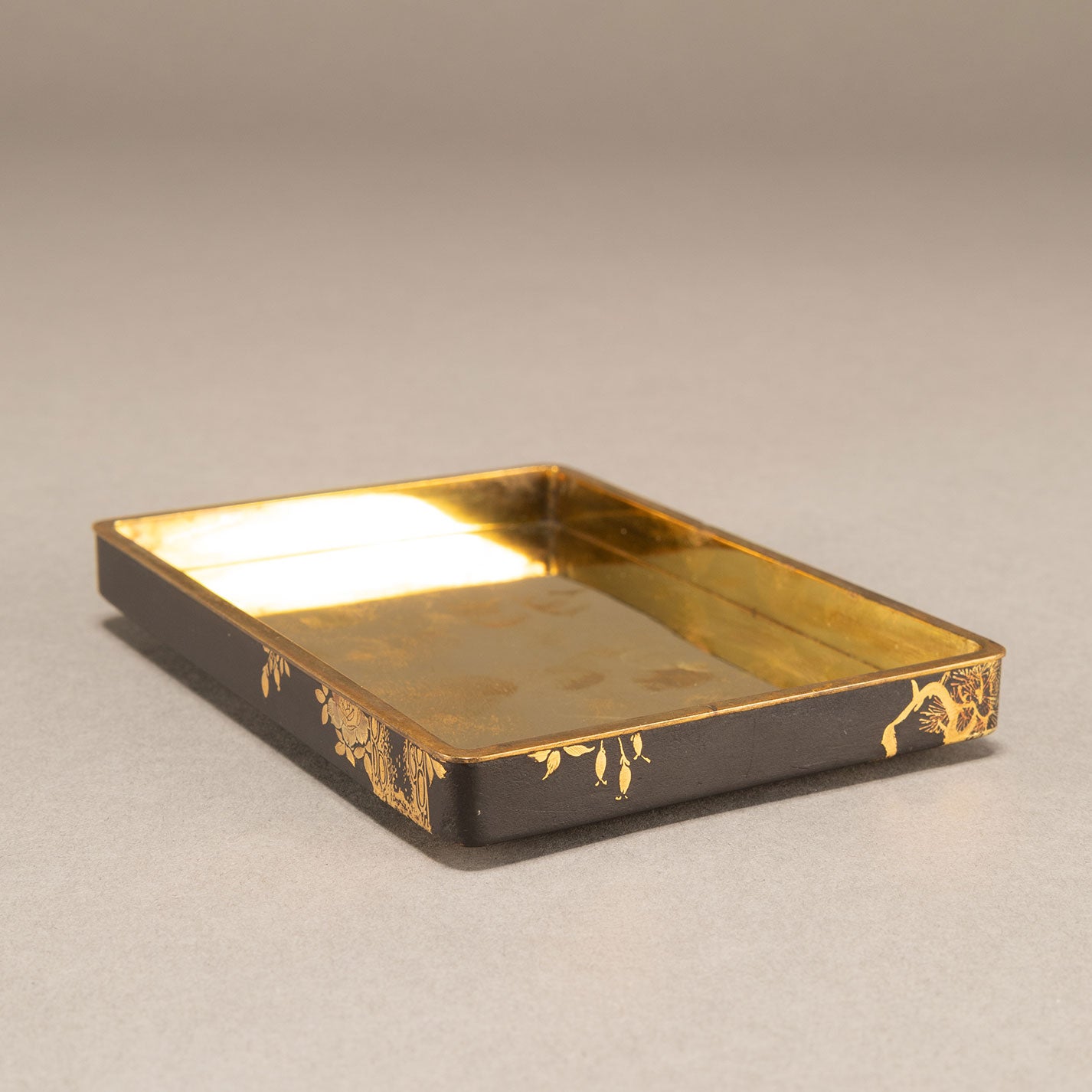 Small box with gold inlay and old pine and pheasant design