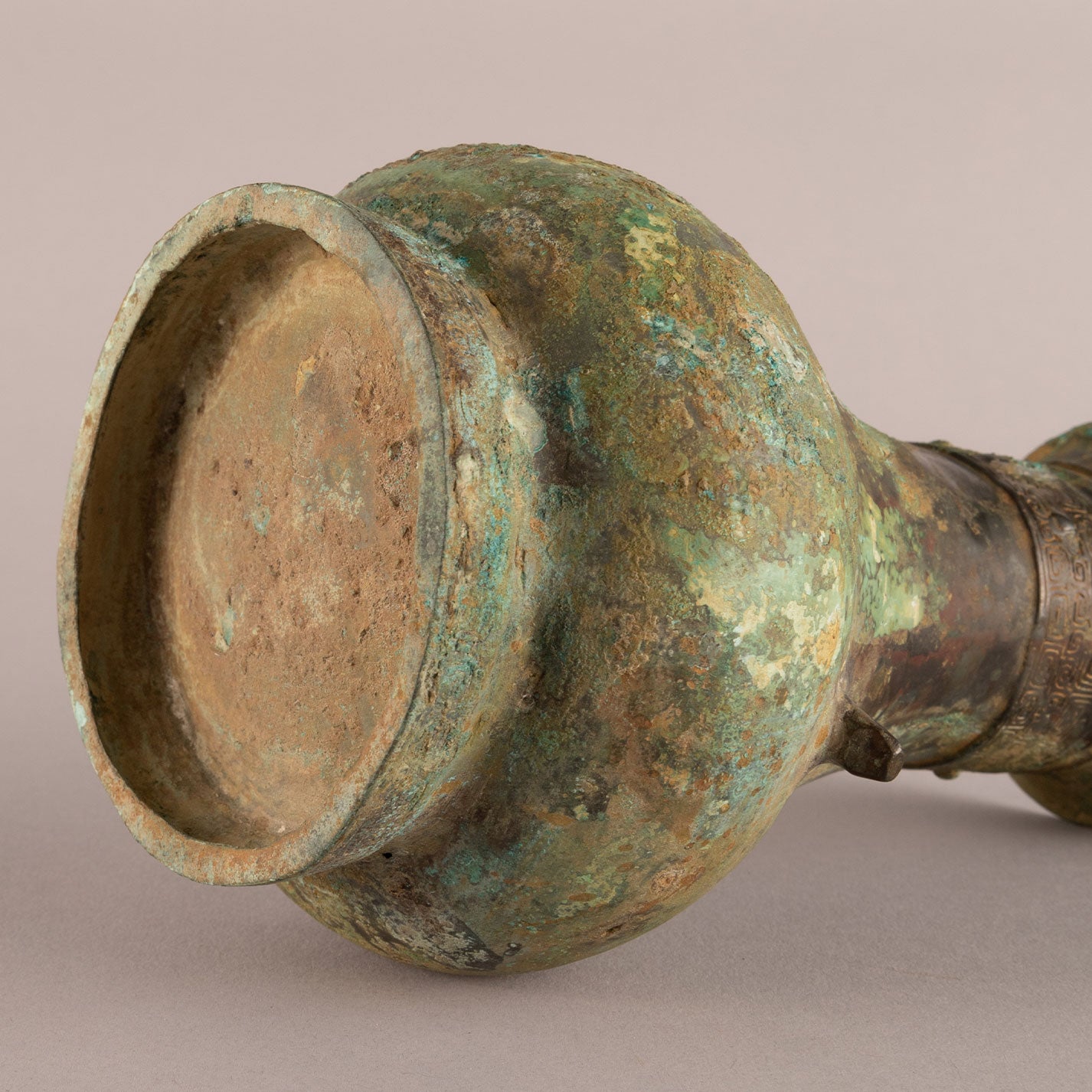 Bronze Taotie-patterned Vase