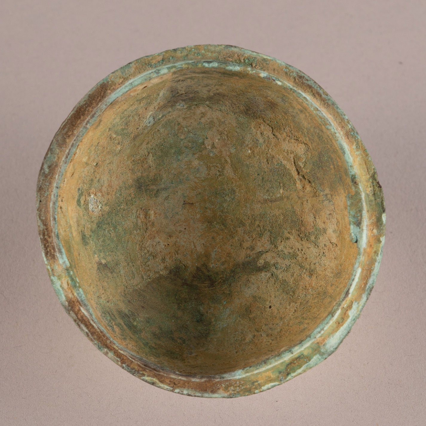 Bronze Taotie-patterned Vase