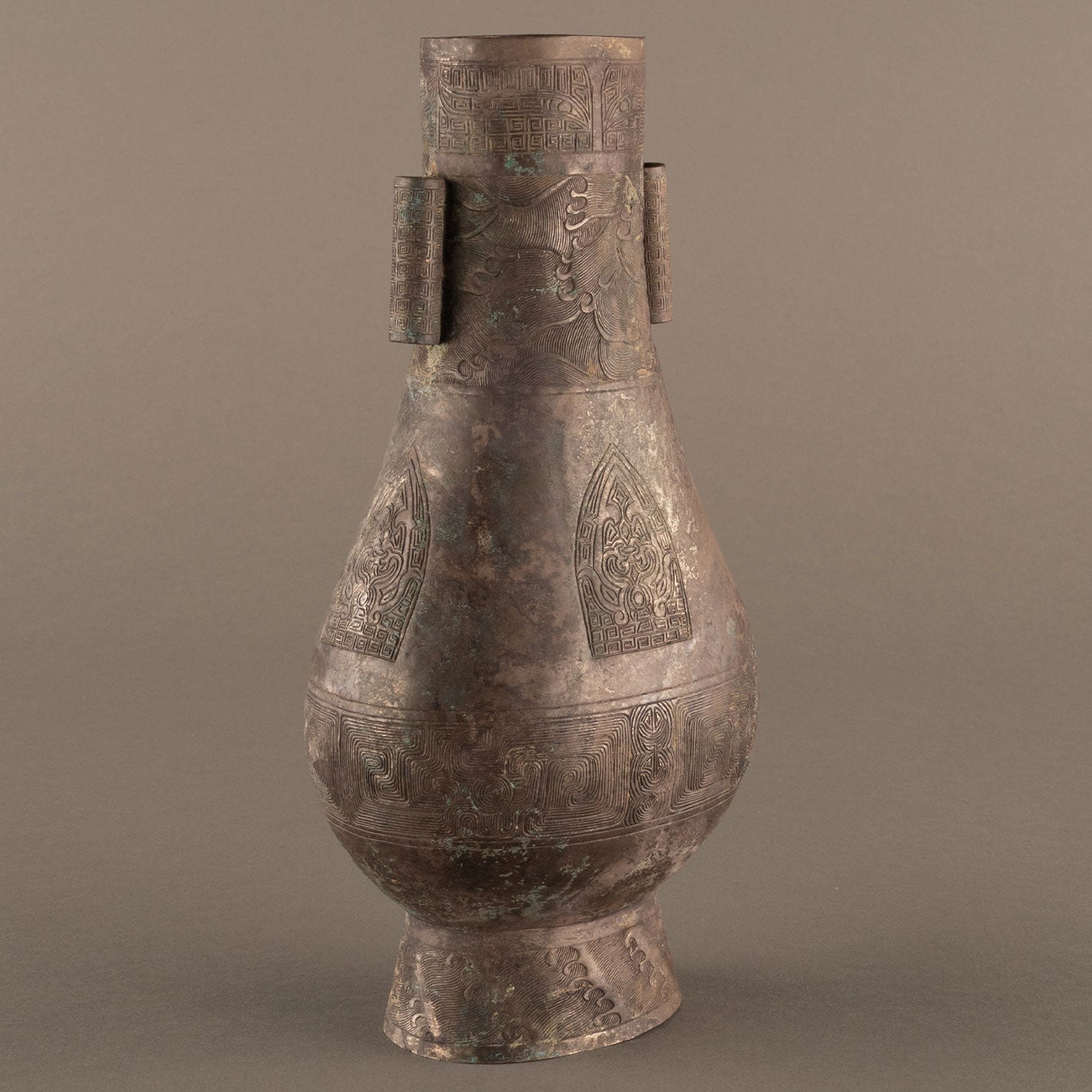 Silver Seawater Basho Ear Bottle