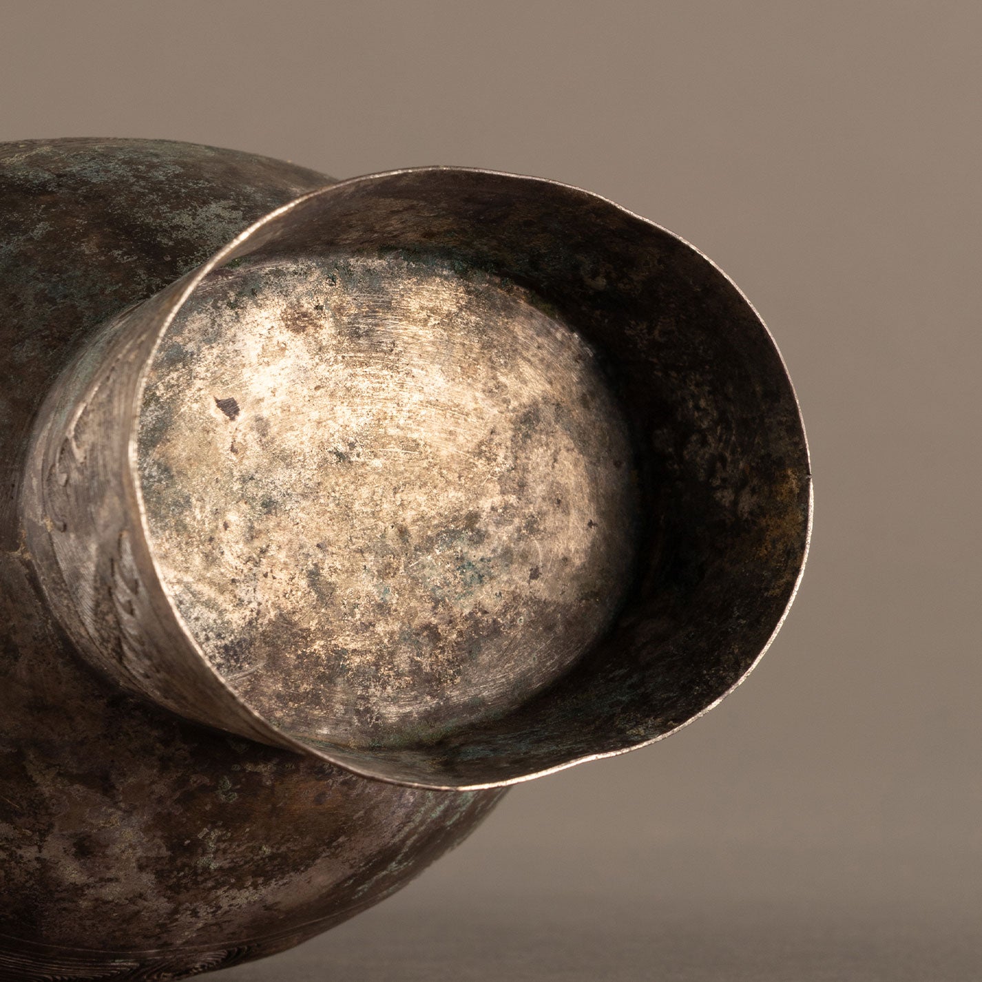 Silver Seawater Basho Ear Bottle