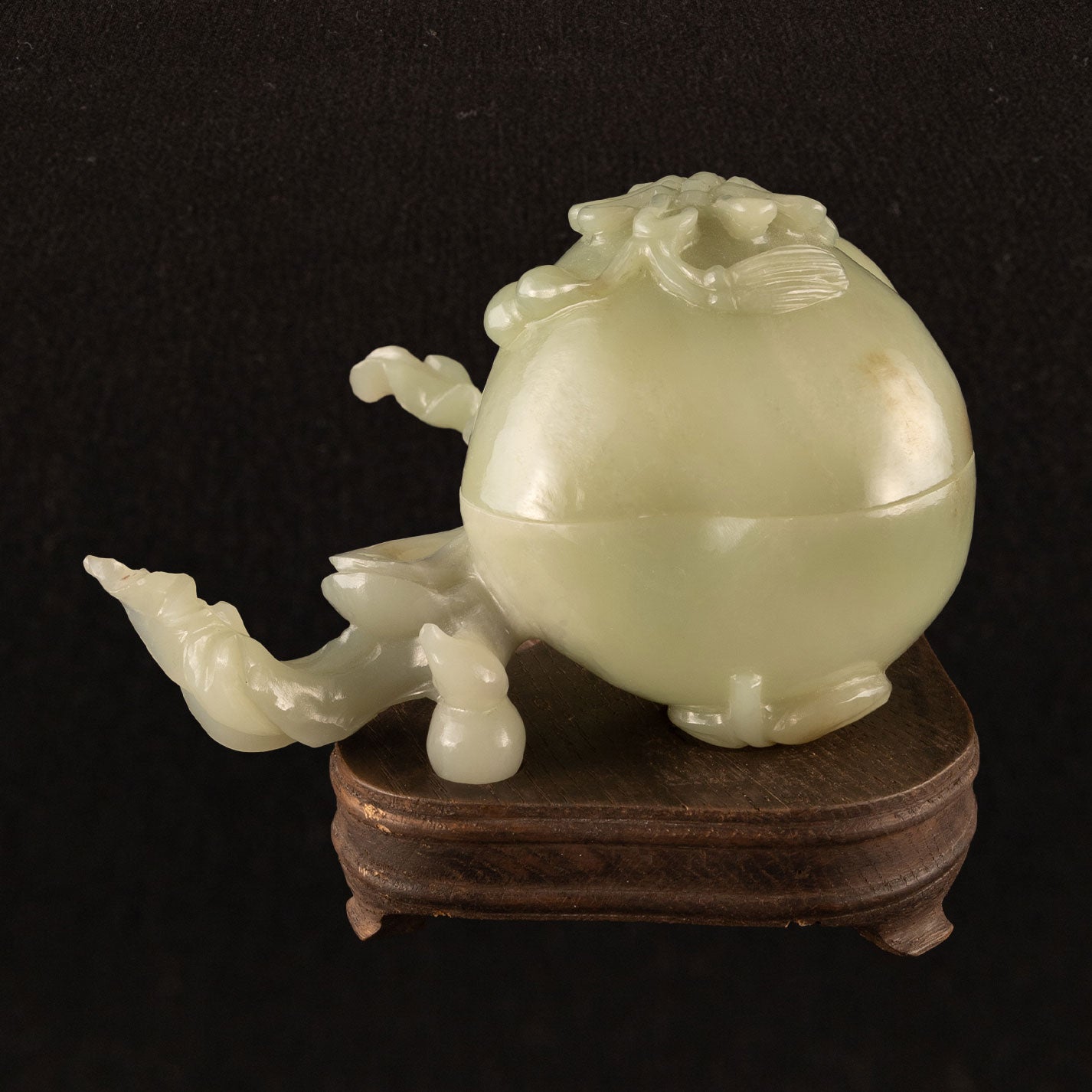 Jasper Auspicious Ruyi Lid Box