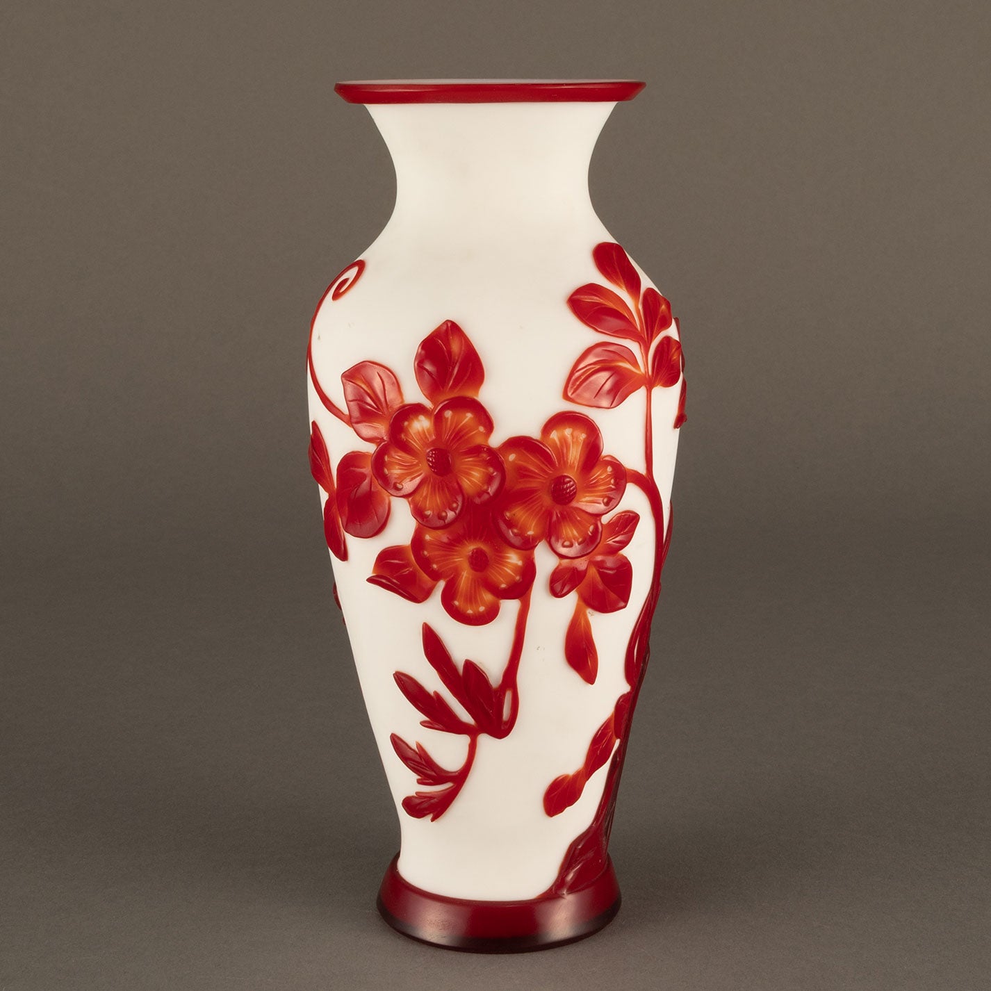 Plum flower crest vase