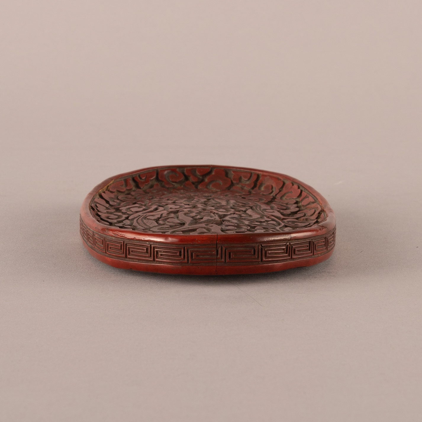 Tsuishu Kōen style dragon phoenix crest seat