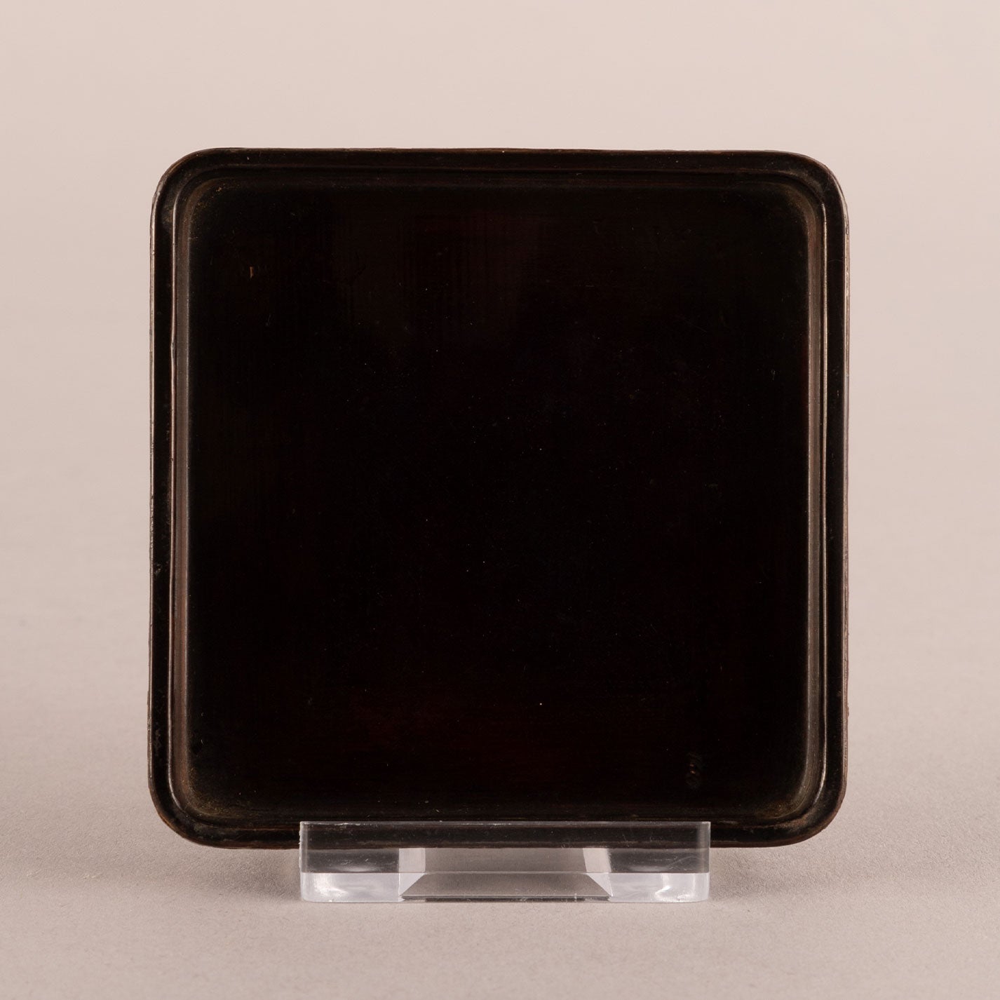 Mother-of-pearl Matsushita Takashi Kanren square box with lid