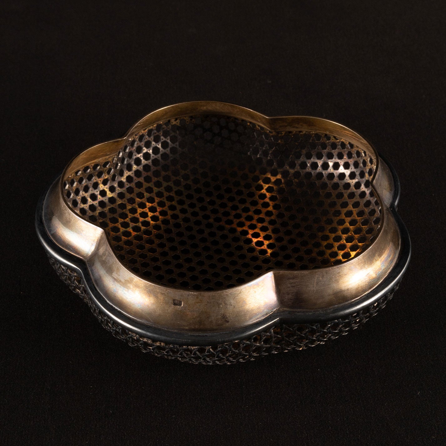 Tea leaf glazed incense burner