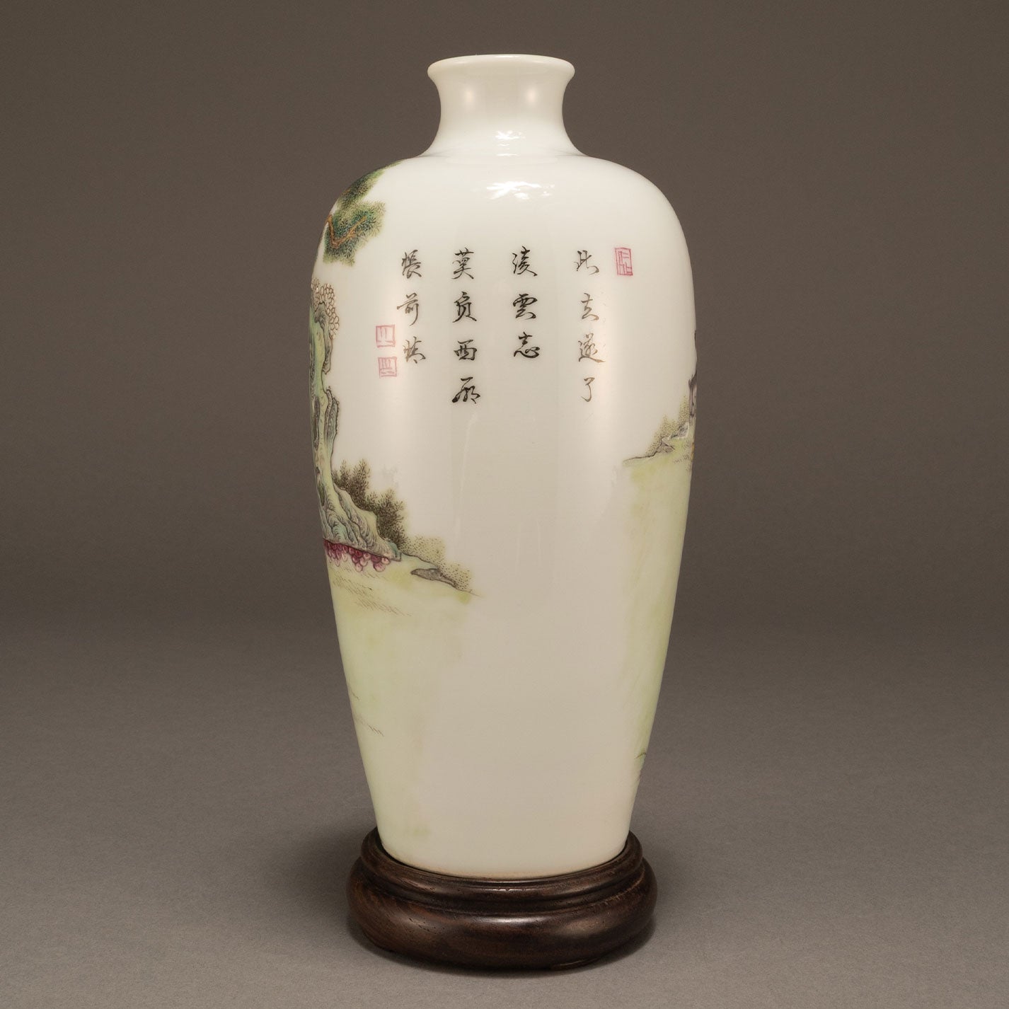 粉彩人物瓶