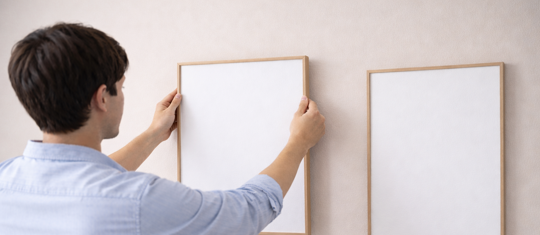 額装作品を安全に綺麗に掛ける方法