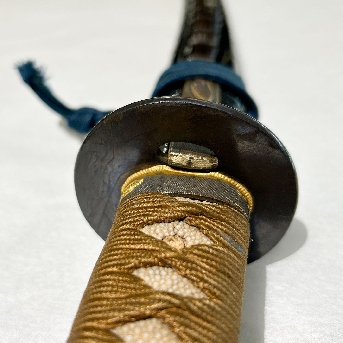 黒漆塗印籠刻腰千段刻鞘脇差拵