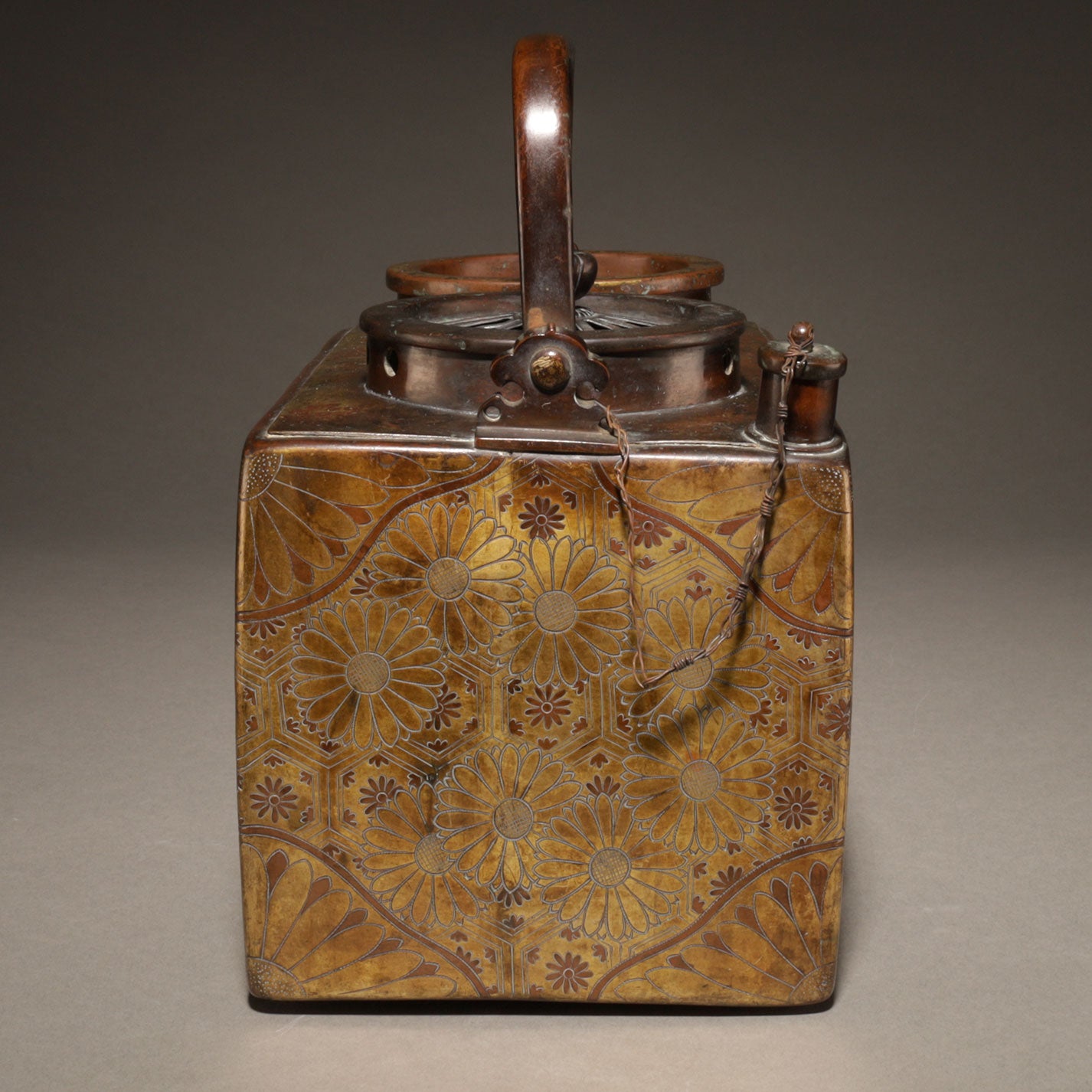 銅製鍍金野風炉