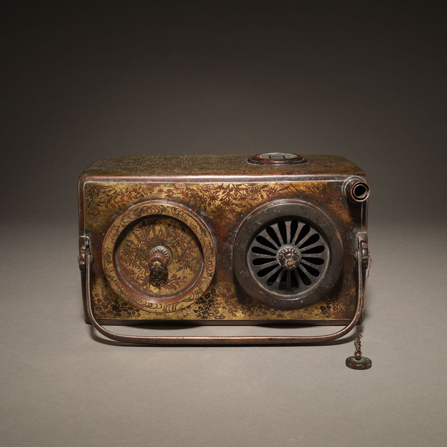 銅製鍍金野風炉