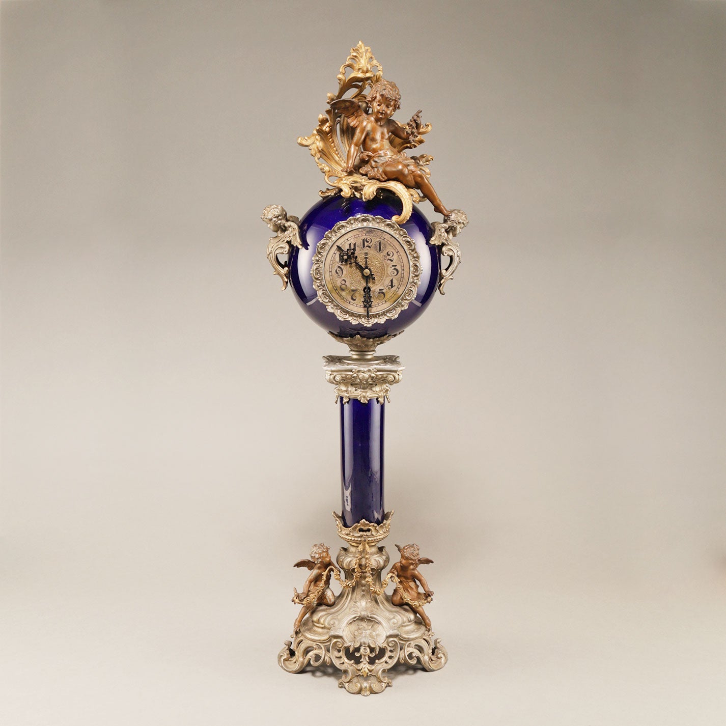 天使紋飾壁炉臺鐘