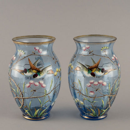 Vase with enameled flowers and birds pattern (pair)