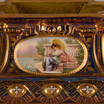 Vienna Style "Covered container"